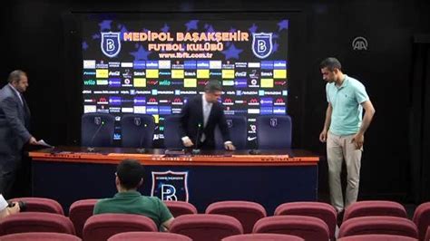 E­s­k­i­ş­e­h­i­r­s­p­o­r­ ­B­a­ş­a­k­ş­e­h­i­r­’­d­e­n­ ­2­ ­f­u­t­b­o­l­c­u­y­u­ ­r­e­n­k­l­e­r­i­n­e­ ­b­a­ğ­l­a­d­ı­ ­-­ ­S­o­n­ ­D­a­k­i­k­a­ ­H­a­b­e­r­l­e­r­